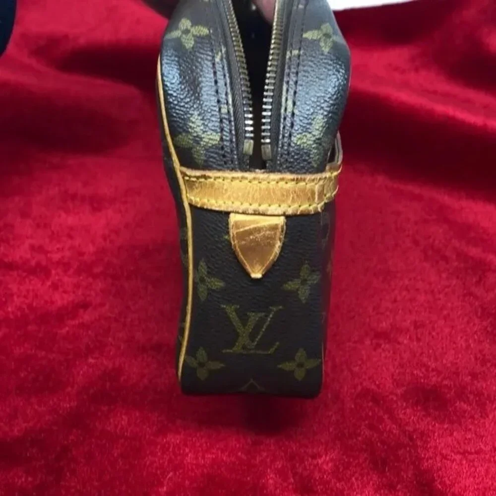 Authentic Louis Vuitton Clutch Compiegne 23 - Picture 7 of 13